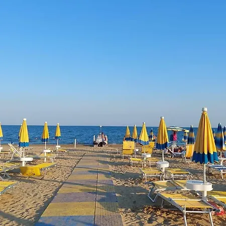 Villaggio Cascina - شقة ليدو دي يسولو